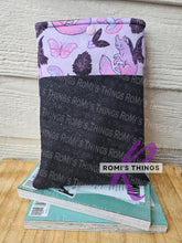 Load image into Gallery viewer, Fae cat - Book sleeve