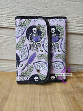 Load image into Gallery viewer, Skellie Reader - Spice Rack