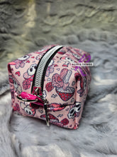 Load image into Gallery viewer, Spooky Valentine baby boxi