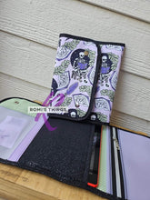 Load image into Gallery viewer, Skellie Reader - Spice Rack