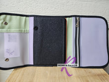 Load image into Gallery viewer, Skellie Reader - Spice Rack