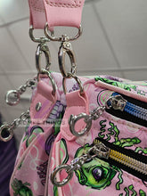Load image into Gallery viewer, Taffy Sisters - Giant Fanny