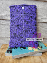 Load image into Gallery viewer, Purple spiders - QUILTED Book sleeve
