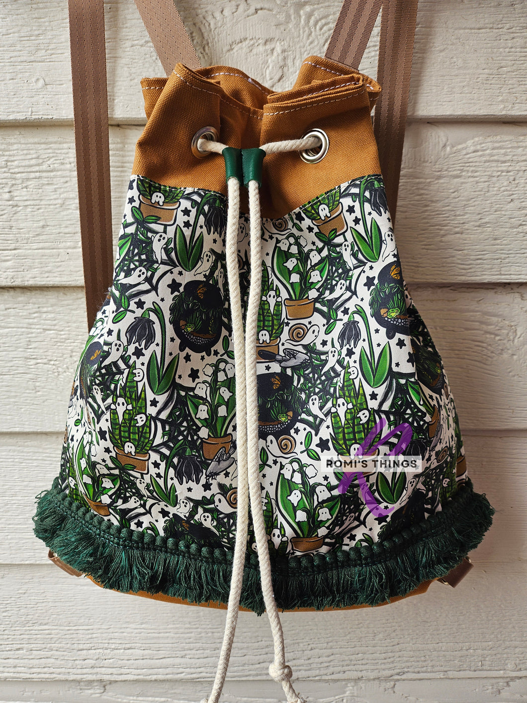 Spooky Plants Canvas backpack