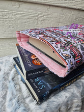 Load image into Gallery viewer, Pink Couquette Bookish- Book sleeve
