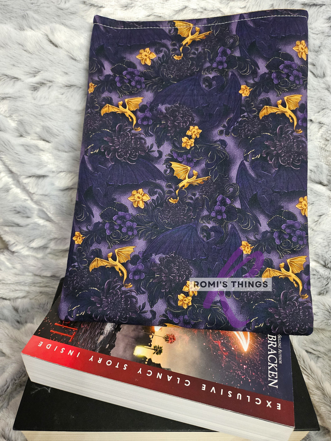Black and Gold Dragon -  LARGE Book sleeve