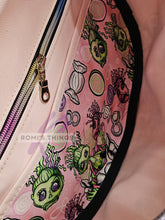Load image into Gallery viewer, Taffy Sisters - Giant Fanny
