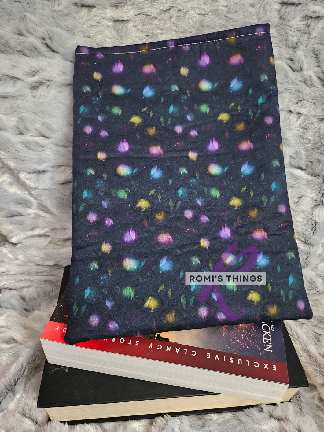 Dragon Scales -  LARGE Book sleeve