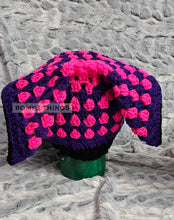 Load image into Gallery viewer, Cheshire pink purple - jest a beanie
